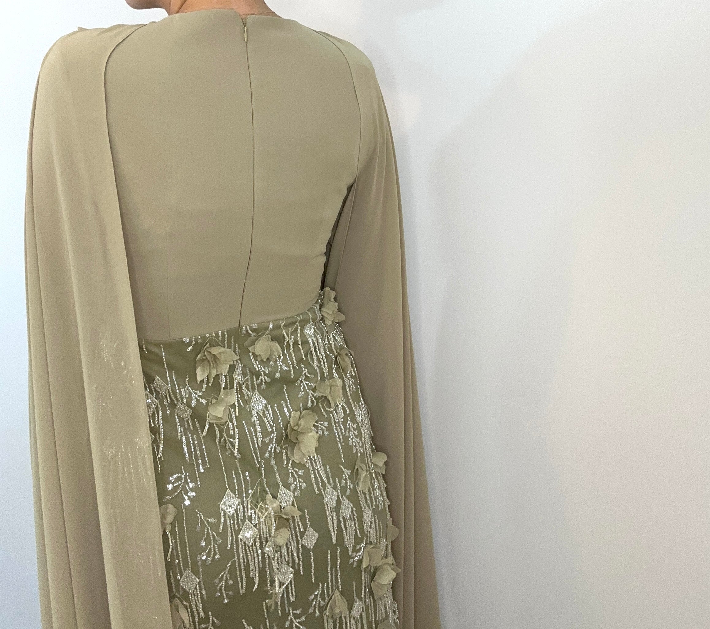 Elegantes Maxikleid mit Stickerei