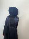 ELEGANTES JANJANKLEID MIT STRASSDETAILS & SCHLEPPE
