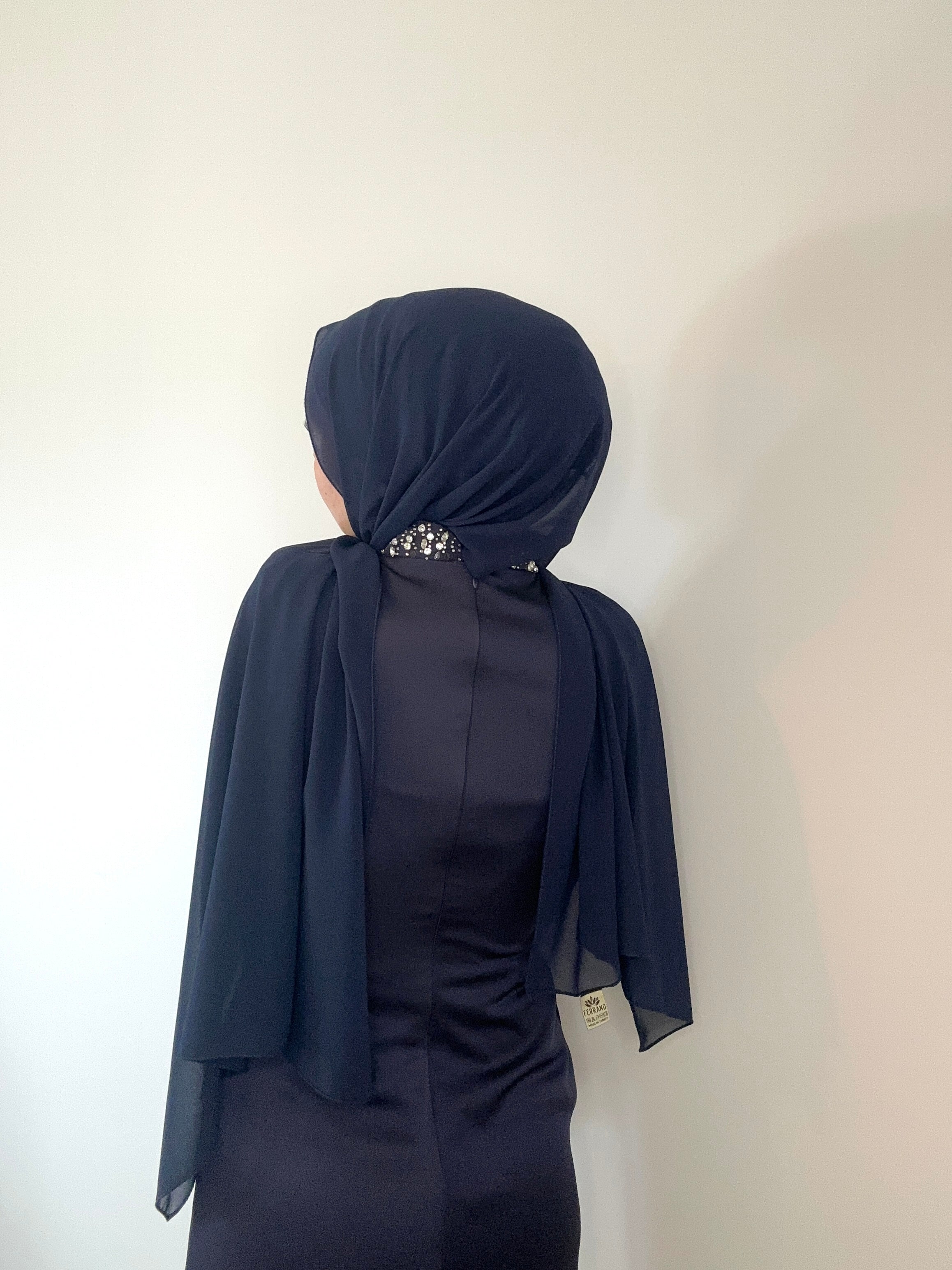 Dunkelblaues Kleid mit Strass