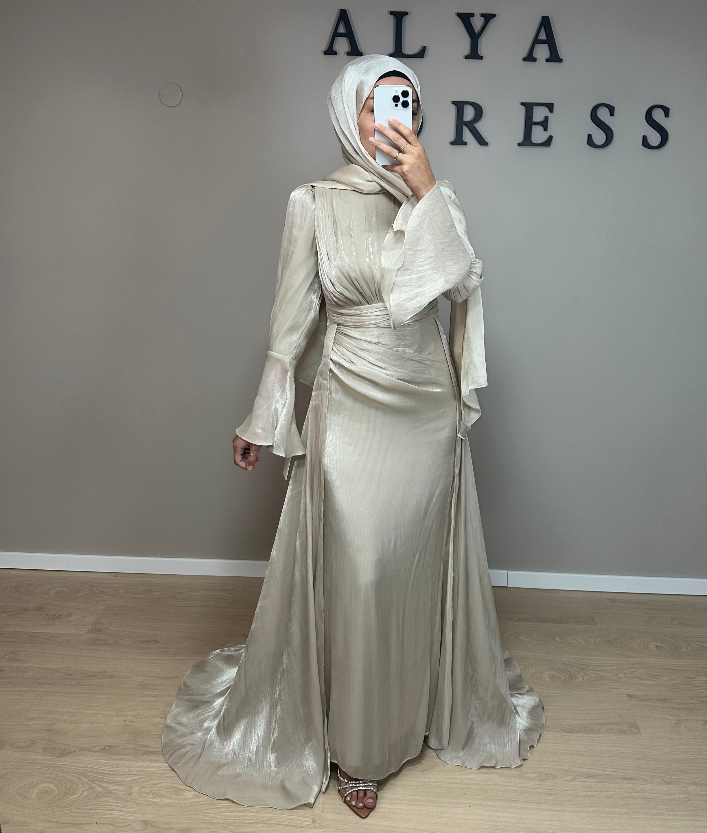 FIONA Beige