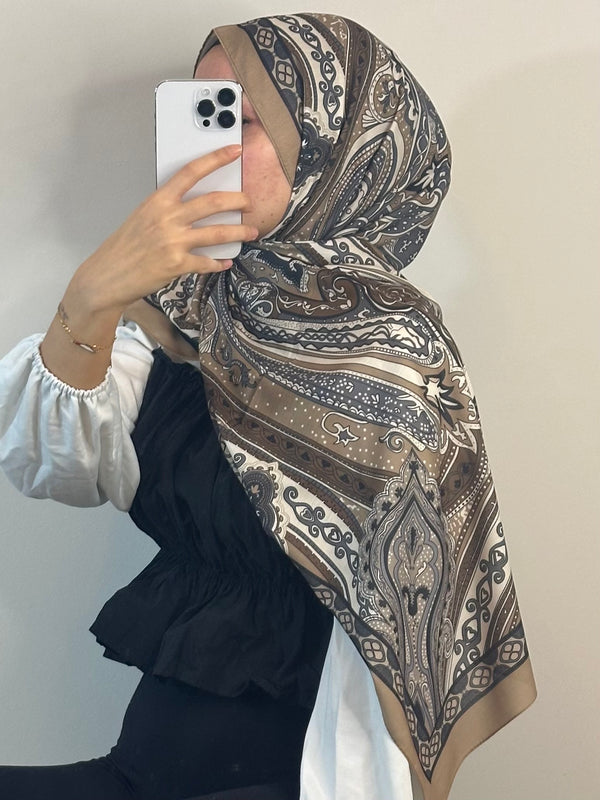 AQUA Oriental Hijab